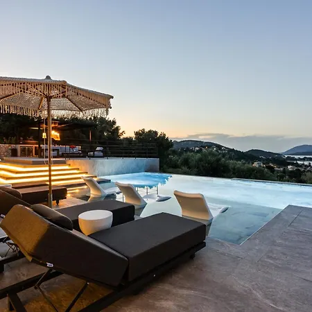 Villa Aluma Exclusive Nikiana