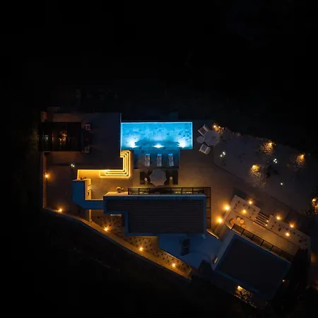 Aluma Exclusive Villa *