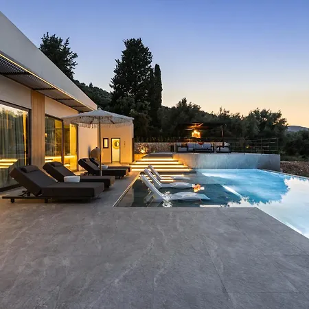 Aluma Exclusive Villa *